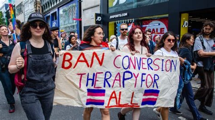 200 Feminists Speak Out Against Transphobic Guardian Article