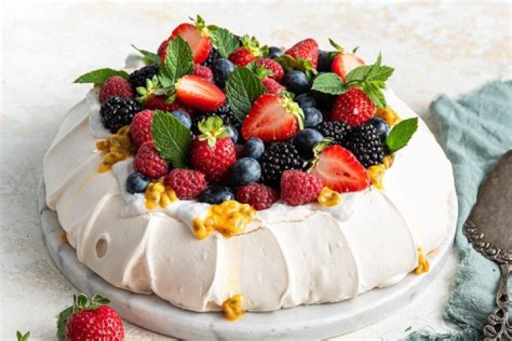Beautiful Pavlova Photos For Inspiration And Baking Ideas