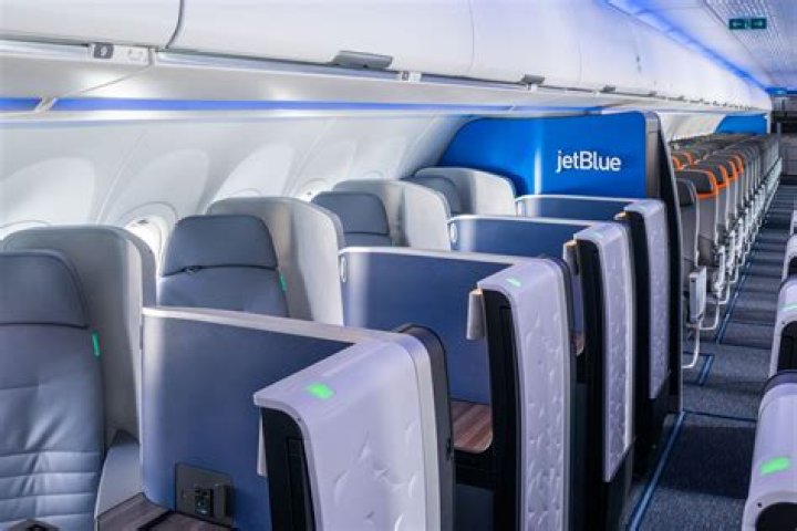 Fly Smart With JetBlue Flight 943