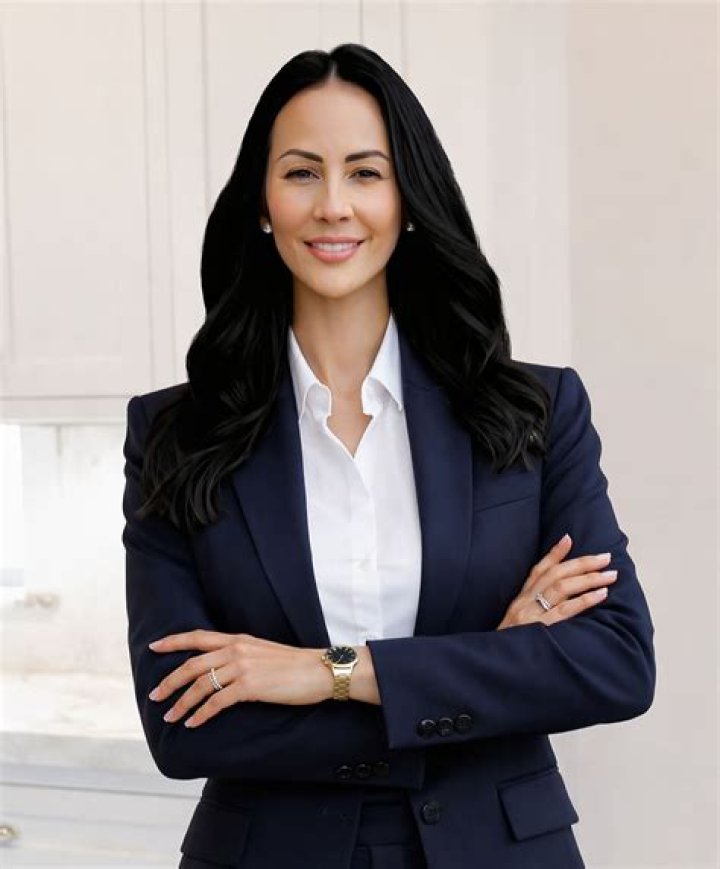 Real Estate Expert - Deborah Hollerman
